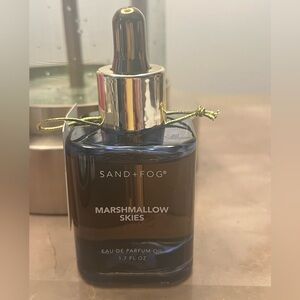 ❌SOLD❌ Marshmallow Skies Eau de Parfum Oil - Black